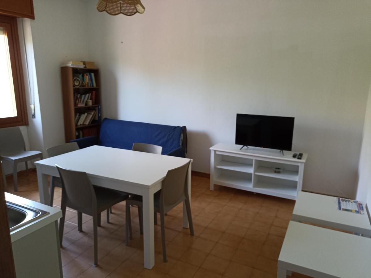 Appartamento Per 4 Persone Al Poetto Di 칼리아리 외부 사진